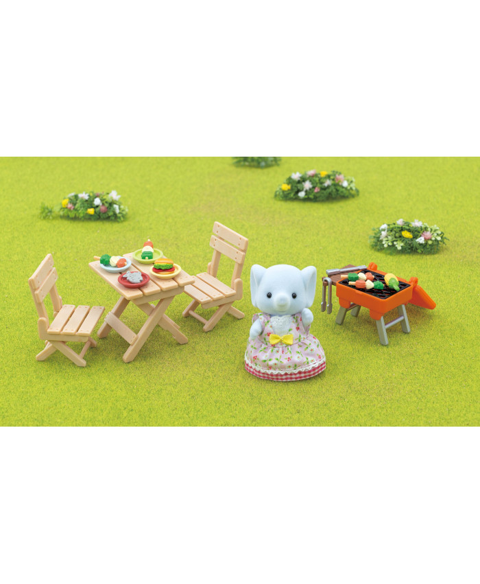 Sylvanian Families Набор "Пикник с барбекю для друзей" (5640)