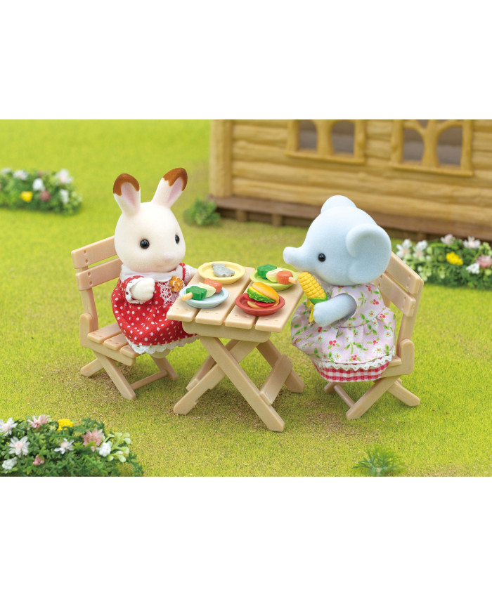 Sylvanian Families Набор "Пикник с барбекю для друзей" (5640)