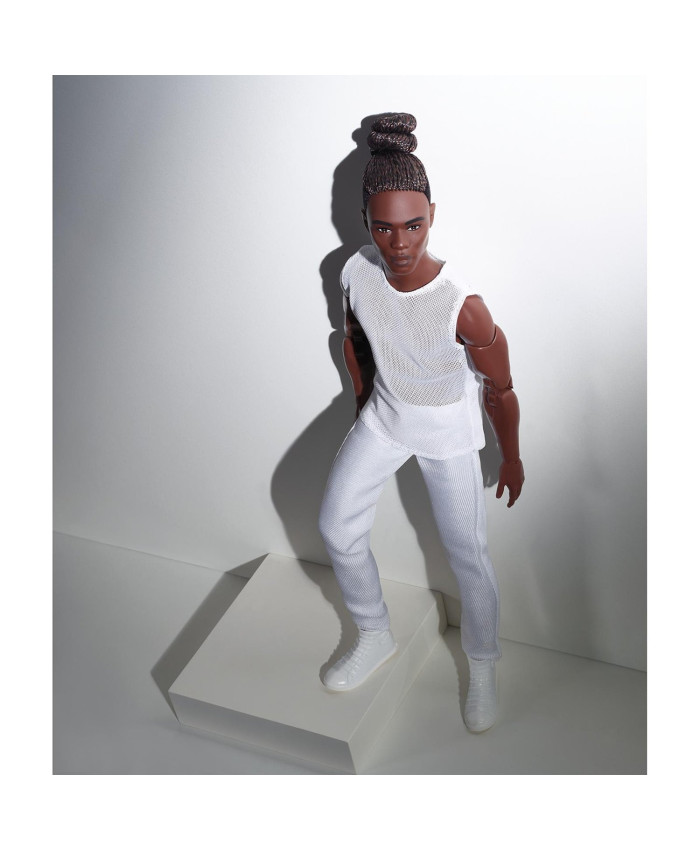 Кукла Barbie Looks Кен Брюнет GXL14