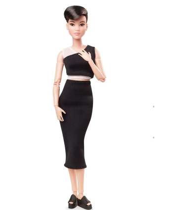 Кукла Barbie Looks Лукс Образы безграничные движения миниатюрная брюнетка с короткой стрижкой GXB29