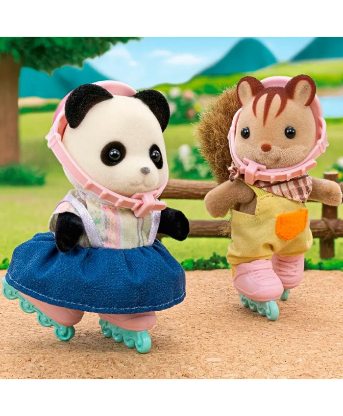 Sylvanian Families Набор Прогулка на велосипеде и катание на роликах